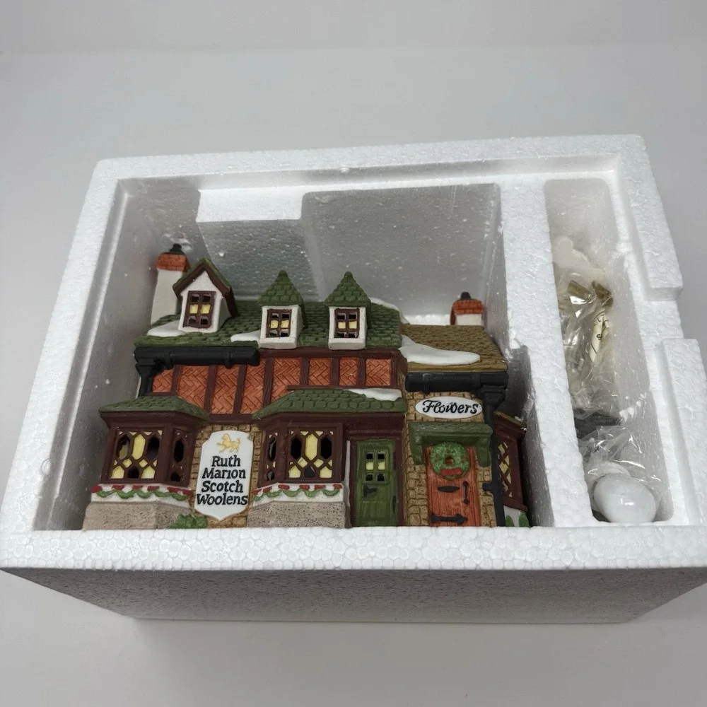 Dept 56. RUTH MARION SCOTCH WOOLENS Limited Ed#16945/17500 Dickens 55859 Lighted